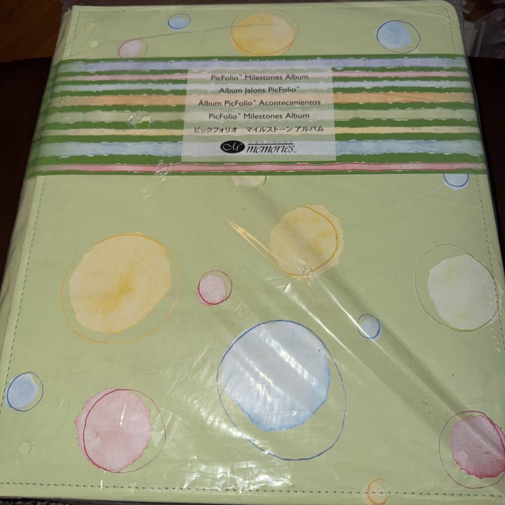 CREATIVE MEMORIES PicFolio Milestones Album 12 x 14 Inches Green Multicolor NEW